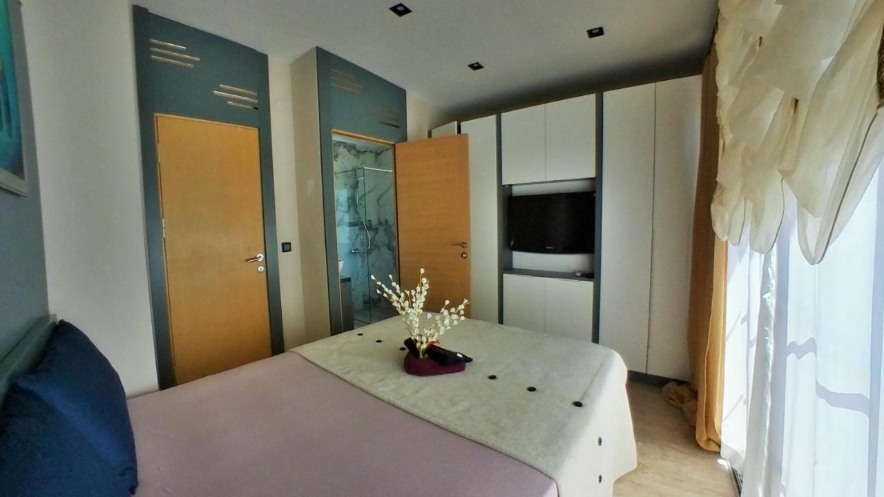 Fun&Sun Two Villas For Big Families 베렉 외부 사진