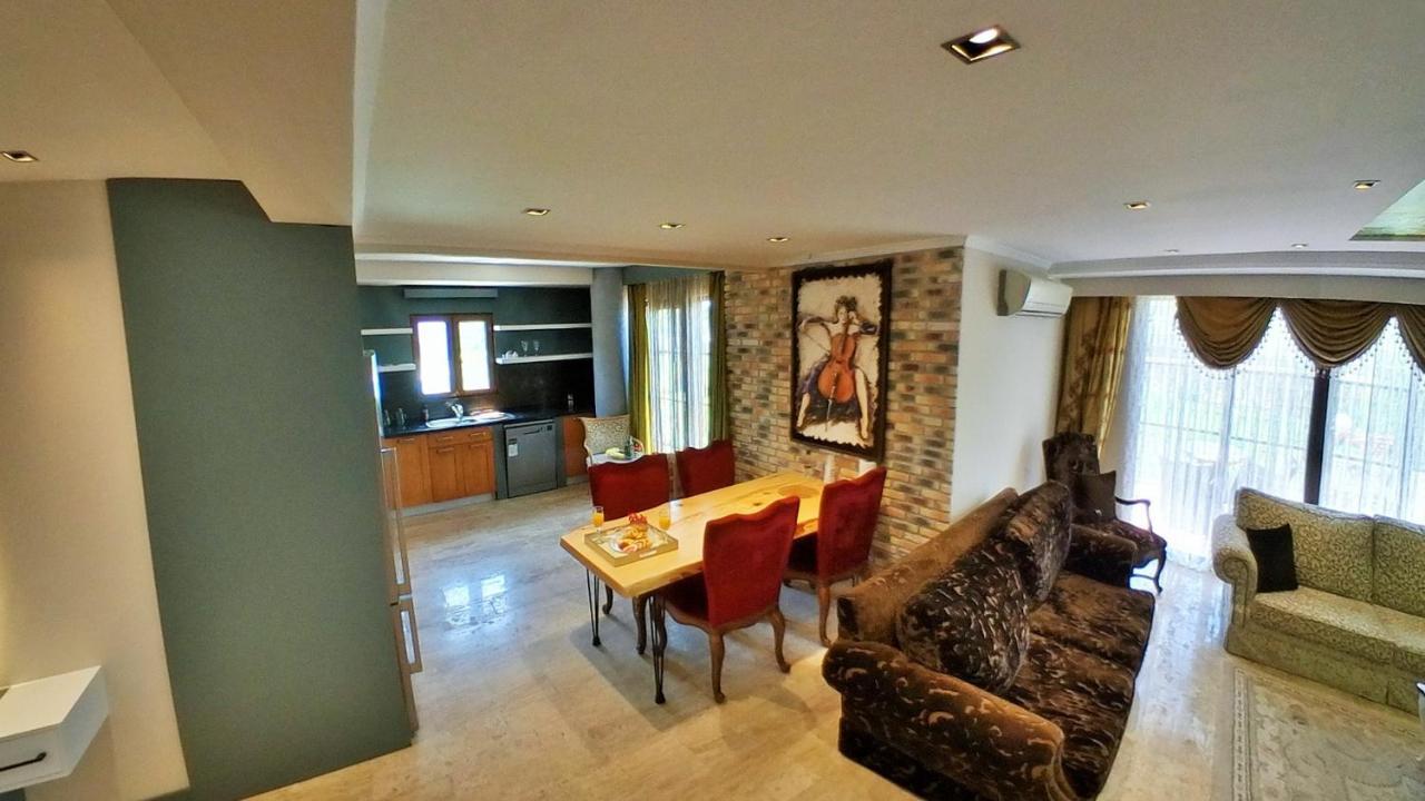 Fun&Sun Two Villas For Big Families 베렉 외부 사진